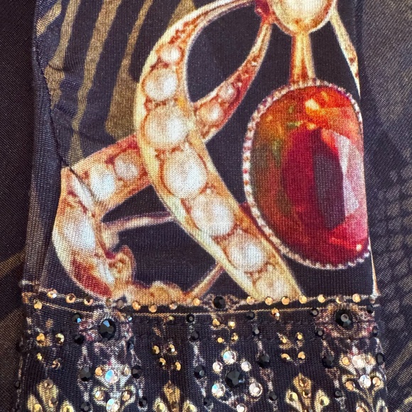 Camilla Cut Out Jersey Top
Nouveau Noir - Picture 8 of 11